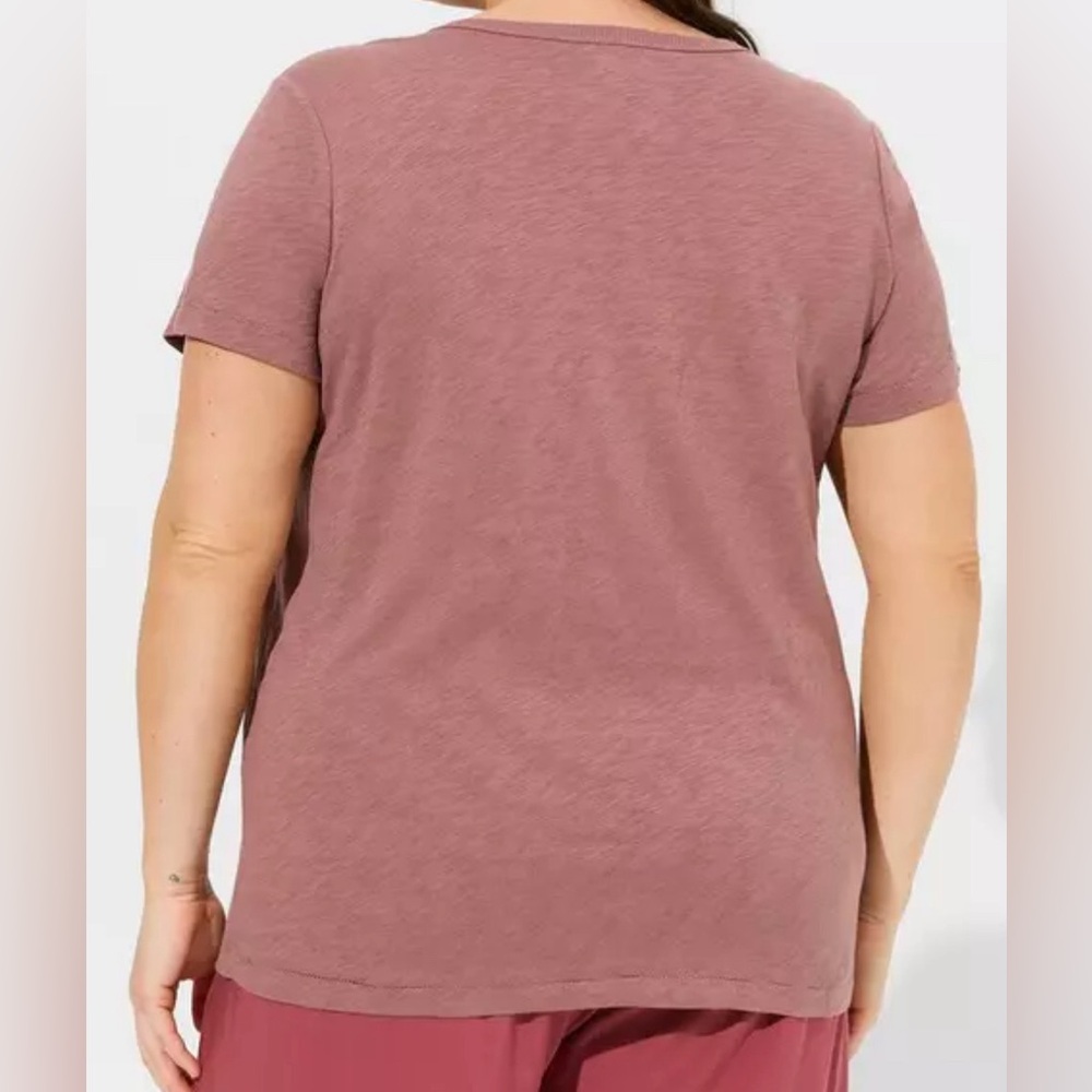 Pre-Loved Torrid Roses Classic Fit Tee Size 3 - Picture 2 of 7